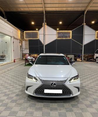 Lexus ES 350 2021