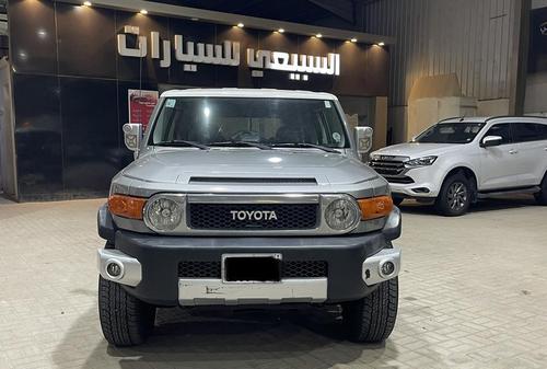تويوتا اف جى 2010