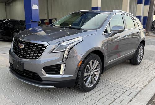 كاديلاك XT5 2022