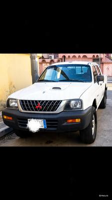ميتسوبيشي L 200 2012