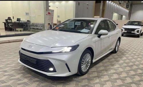 Toyota Camry 2025