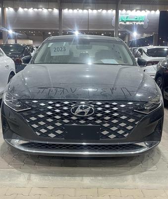 Hyundai Azera 2023