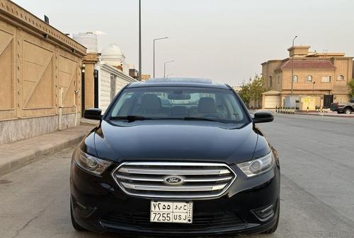 Ford Taurus 2014
