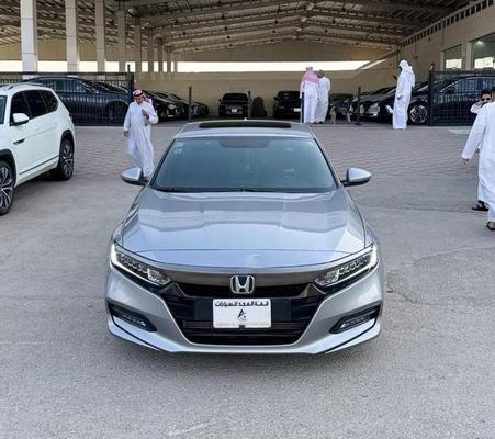 هوندا أكورد 2018