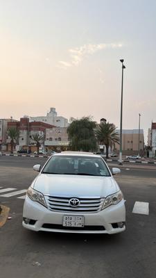 تويوتا أفالون 2011