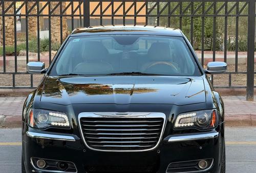 كرايسلر 300 2014