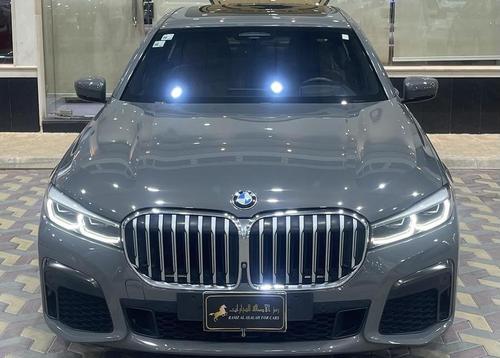 BMW 730 2020