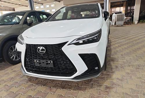 لكزس NX 2026