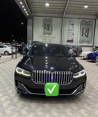 BMW 730 2022