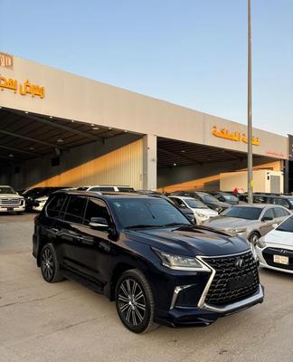 Lexus LX 570 2021