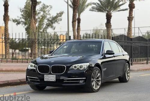 بي ام دبليو 730 2015