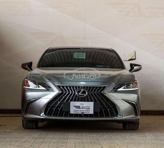 Lexus ES 350 2025