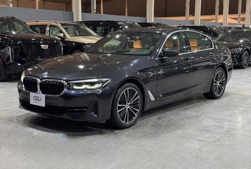 بي ام دبليو 520 2023