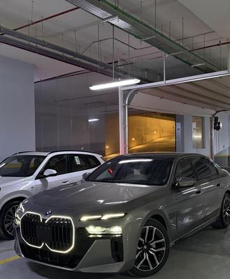 بي ام دبليو 7 Series 2025