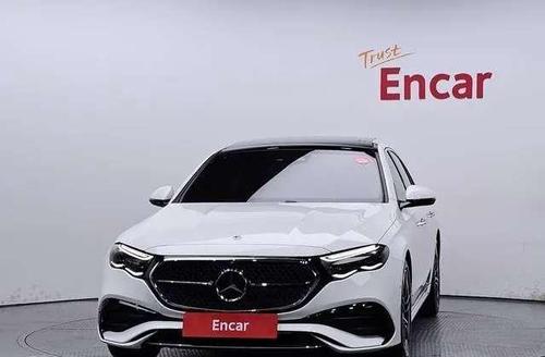 Mercedes E 300 2025
