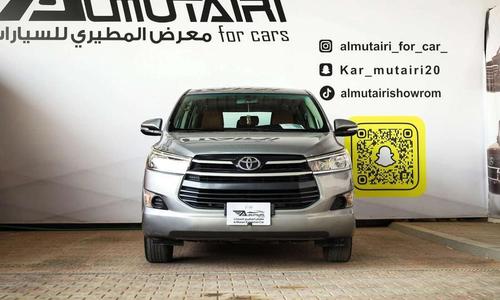 Toyota Innova 2016