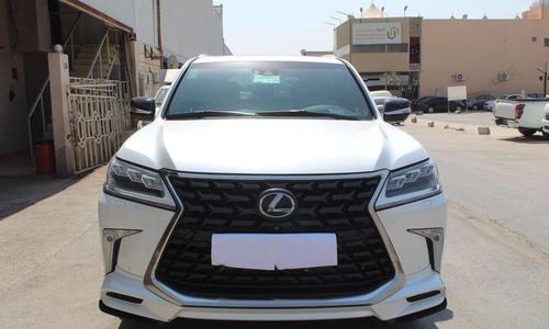 Lexus LX 570 2021