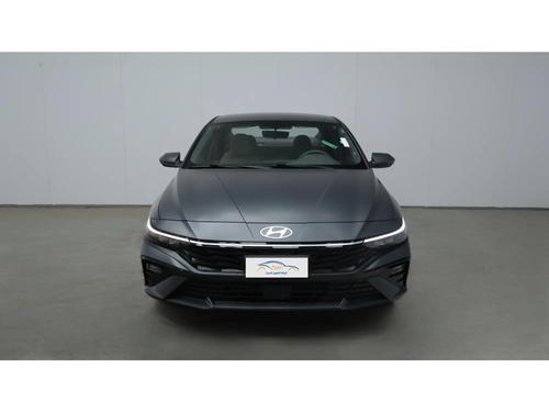 Hyundai Elantra 2025