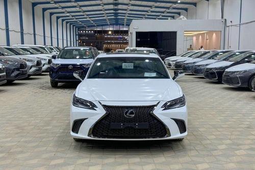 لكزس ES 350 2025