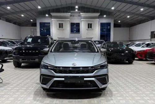 MG 5 2025