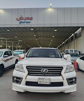لكزس LX 570 2015