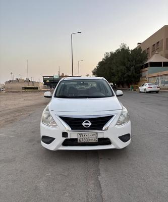 Nissan Sunny 2016