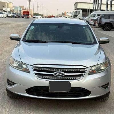 Ford Taurus 2010