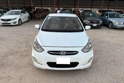 Hyundai Accent 2015