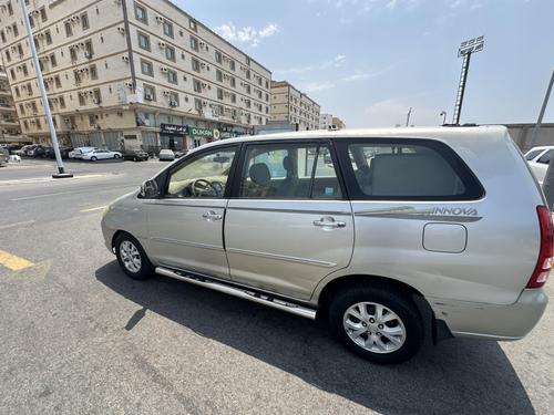 Toyota Innova 2006