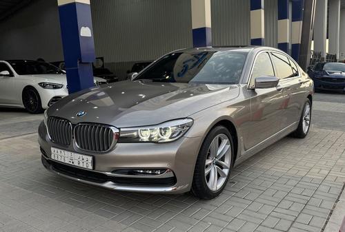 BMW 740 2019