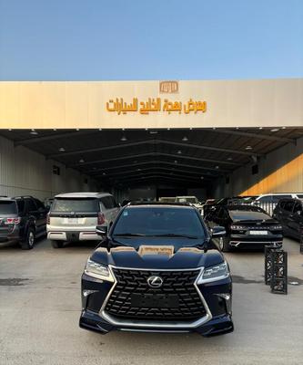 Lexus LX 570 2021