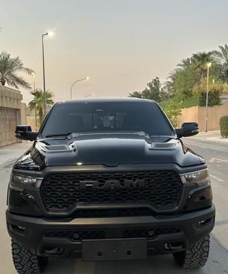 آخر أخرى 2025