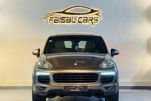Porsche Cayenne S 2016