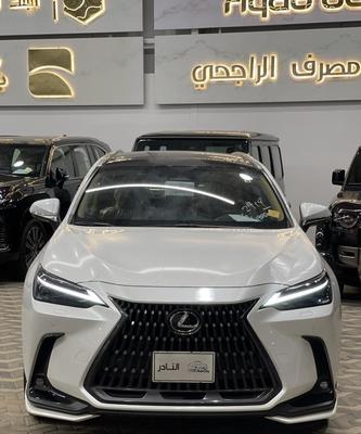 لكزس NX 2025