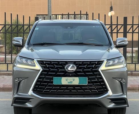 Lexus LX 570 2016