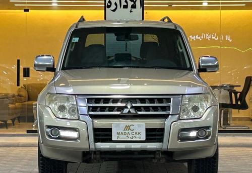 Mitsubishi Pajero 2015