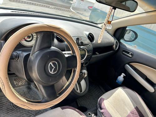 Mazda 2 2011