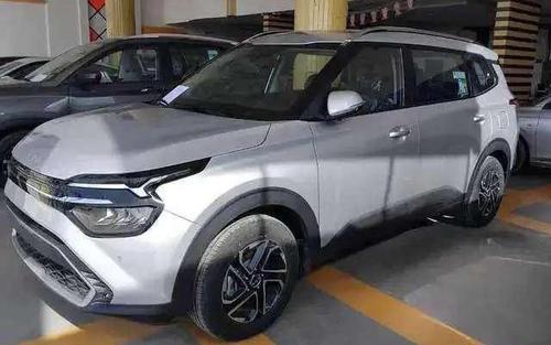 Kia Carens 2025