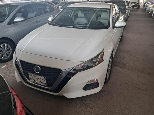 Nissan Altima 2021