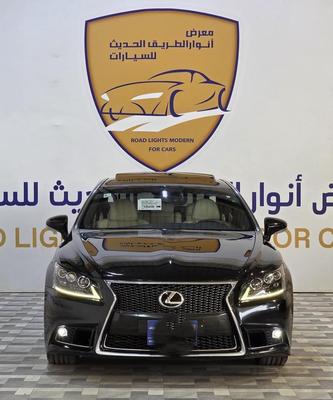 لكزس أخرى 2014