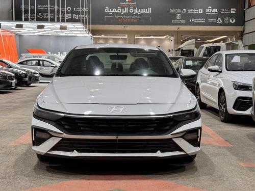 Hyundai Elantra 2024