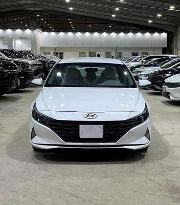 Hyundai Elantra 2023