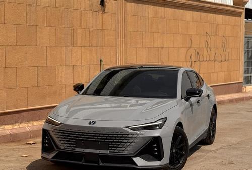 شانجان UNI-V 2026