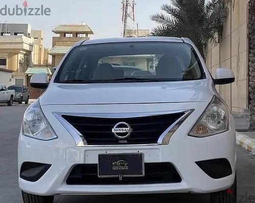 Nissan Sunny 2022