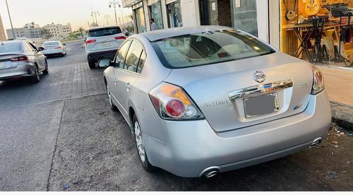 Nissan Altima 2011