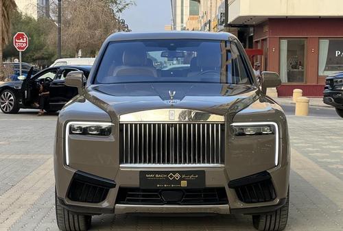 Rolls Royce Cullinan 2025