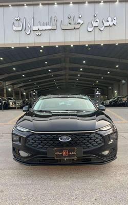 Ford Taurus 2024