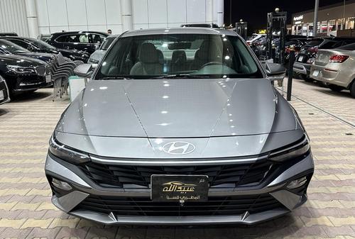 Hyundai Elantra 2024