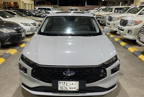 Ford Taurus 2025