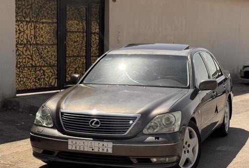 لكزس أخرى 2005